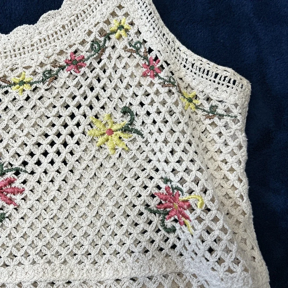 Rebellion Again Womens Crochet Crop Top Size L Cream Embroidered Dainty Festival
